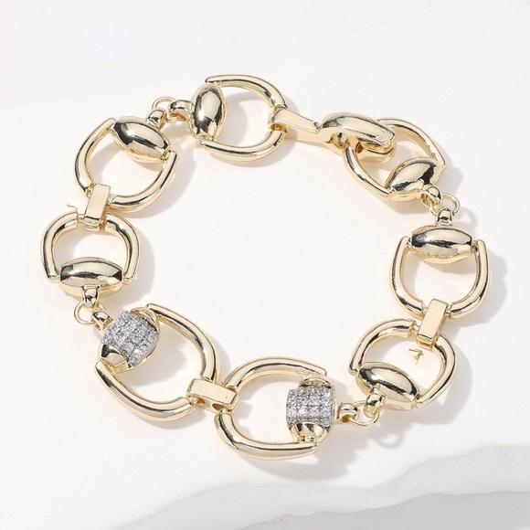 Equestrian Horse Bit Link Bracelet With Pave Stones - Picture 4 of 4